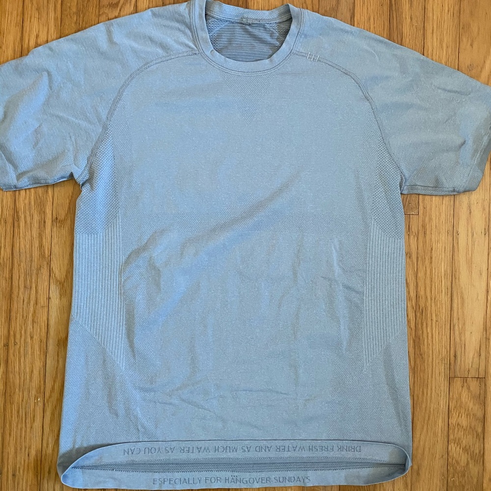 Lululemon Metal Vent Tshirt
